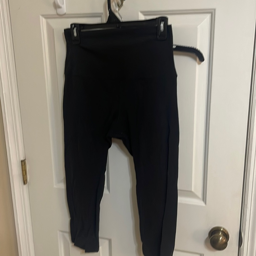 Lululemon Align - Black Crop Legging